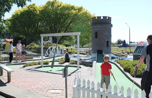 Feilding Lions Mini Golf